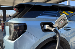 Koliko kilometrov na elektriko moramo prevoziti, da prihranimo tisočaka?