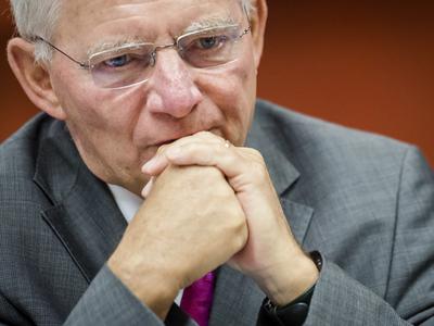 Umrl je Wolfgang Schäuble