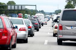 Vozniki, pozor: država spreminja obračun registracij avtomobilov