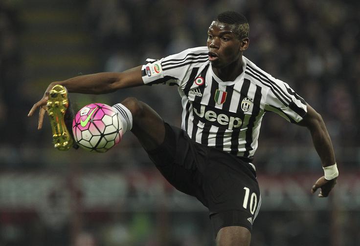Paula Pogbaja je Manchester United leta 2012 Juventusu prepustil brez odškodnine, štiri leta pozneje pa ga bo za nov svetovni rekord odkupil nazaj. | Foto: 