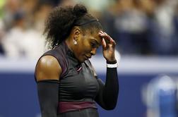 Serena Williams je morala po več kot treh letih predati prestol Nemki