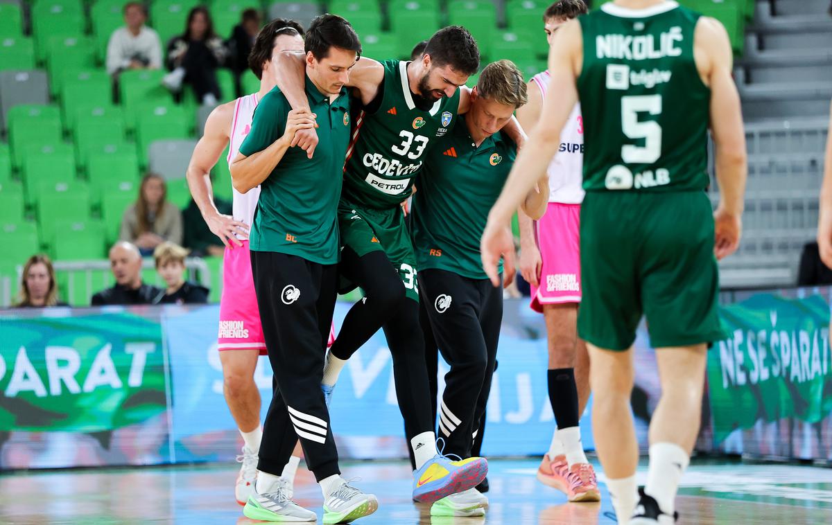 Cedevita Olimpija - Mega | Poškodba se je pripetila na tekmi z Mego. | Foto Filip Barbalić
