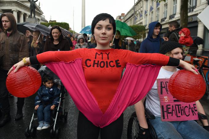 Če naredijo splav, ženskam na Irskem grozi tudi do 14 let zapora. | Foto: Reuters