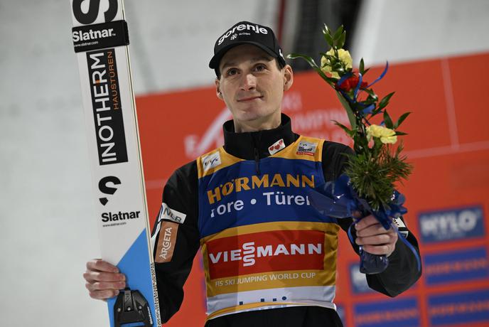 Domen Prevc nasmejan: Lušten dan, končno sem pregrizel ta Lahti #video