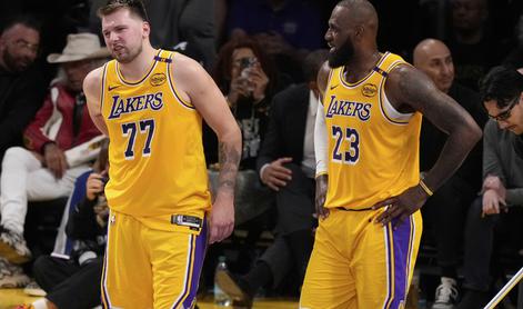 LeBron James presenetil: Davis je povedal, kaj si želi, pa je bil teden zatem zamenjan