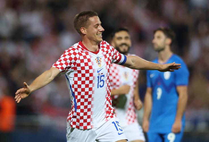 Zmagovalca je z izvrstnim zadetkom globoko v sodnikovem podaljšku odločil Mario Pašalić. | Foto: Reuters