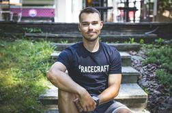 Blaž Debevec: Pri 15 letih bi morali razmišljati o domači nalogi, ne pa o pogodbah