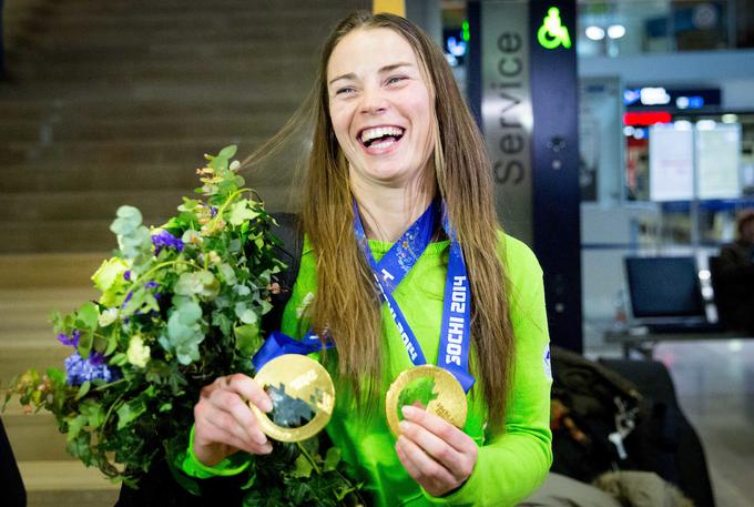 Tina Maze je dobitnica prvih dveh zlatih medalj za Slovenijo na zimskih olimpijskih igrah. | Foto: Vid Ponikvar