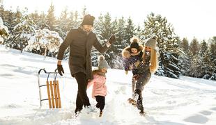 Kako družina prihrani pri počitnicah na snegu?