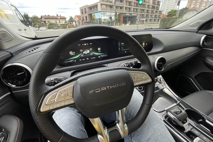 Forthing T5 | Foto Gregor Pavšič