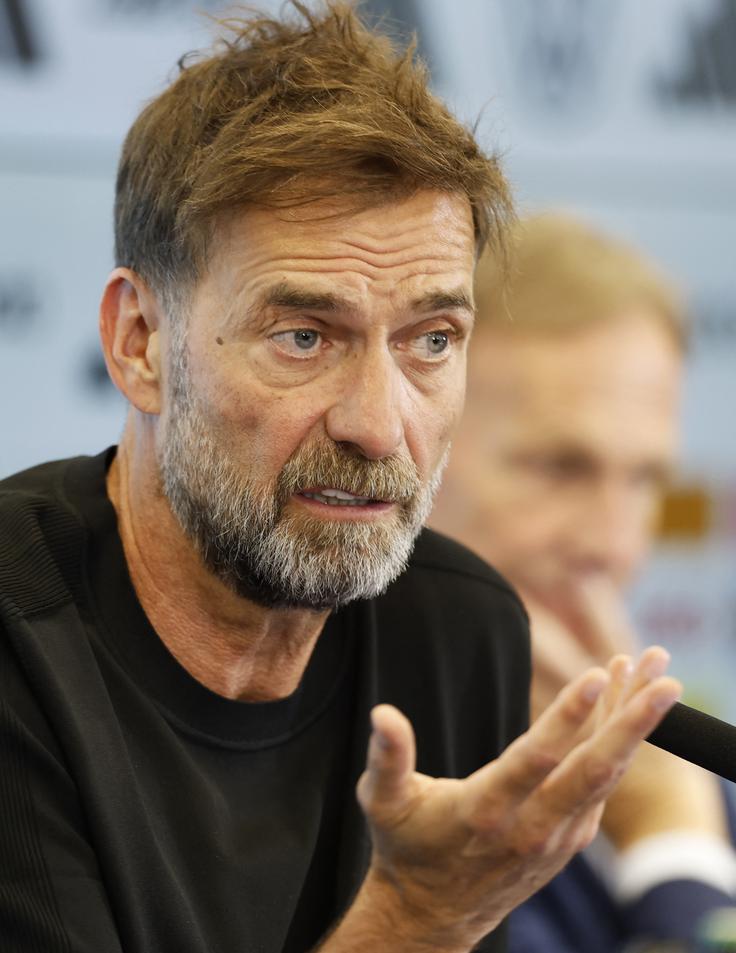 Klopp je na nedavnem SP deloval kot strokovni komentator. | Foto: Reuters
