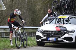 Pogačar začasno izgubil pomembnega pomočnika