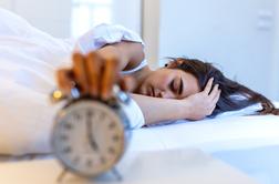 Pet jutranjih navad, ki niso dobre za možgane