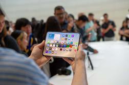 Sedem let po Samsungu tudi Apple predstavil prvi zložljivi telefon