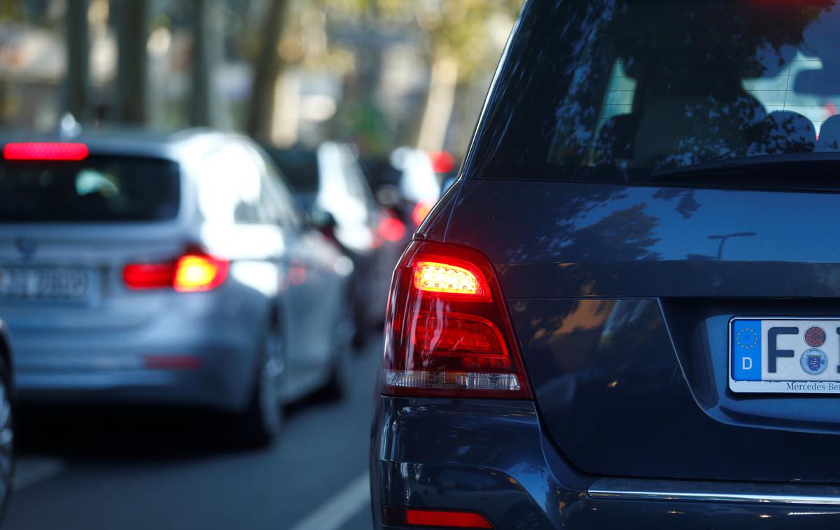 Izpusti CO2 predpisi | Na evropske ceste vsako leto zapelje 15 milijonov novih osebnih avtomobilov. | Foto Reuters