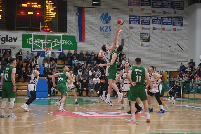 Partizan šele v podaljšku zlomil Krko, Budućnost spet premočna za Cedevito Olimpijo