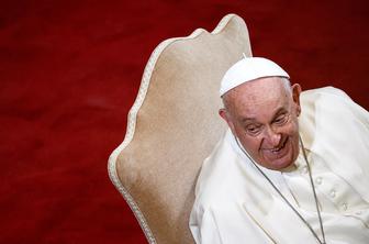 Tako se bodo leto dni po smrti spomnili papeža Frančiška