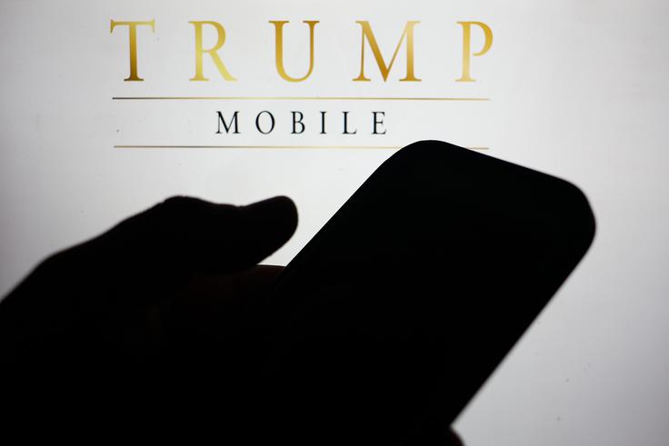 Brata Trump, Eric Trump in Donald Trump mlajši, sta podjetje Trump Mobile ustanovila 16. junija 2025. Podjetje nosi licenco organizacije Trump. | Foto: Reuters