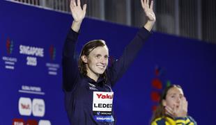 Ledecky do 22. zlata na SP