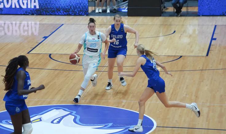 Jessica Shepard je pri poraženkah zabeležila sedem točk, osem skokov in tri podaje. | Foto: Fiba Europe