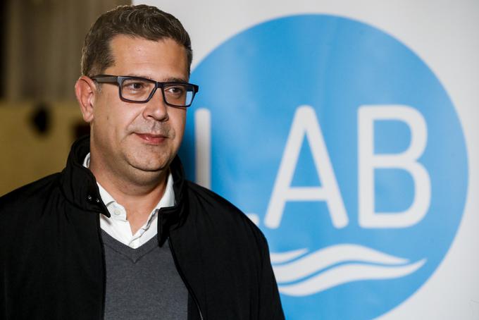 Koprski župan Aleš Bržan je bil jasen: "Sistemska rešitev je nov vodni vir." | Foto: STA ,
