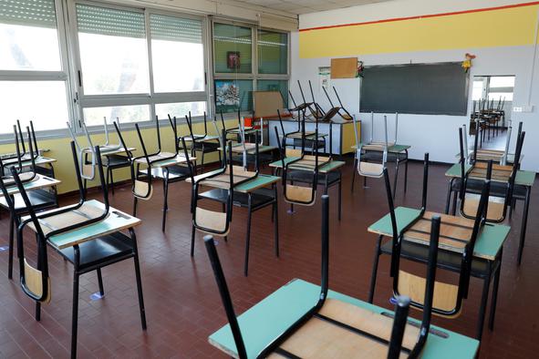 V Italiji protestirali proti zaprtju šol