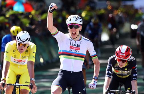 Veličastna zmaga Tadeja Pogačarja, ki praznuje 100. zmago v karieri!