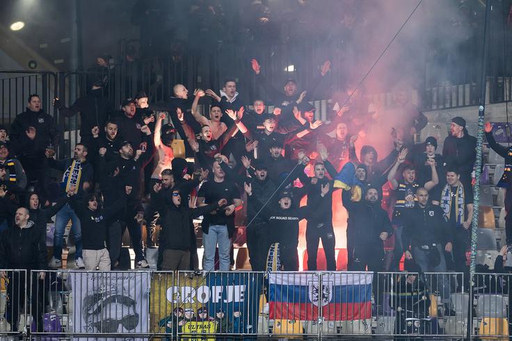 Navijači Celja so lahko v sredo v Ljudskem vrtu prišli na svoj račun. Prihodnji četrtek jih v Celju čaka nepozaben evropski spektakel. | Foto: Jure Banfi