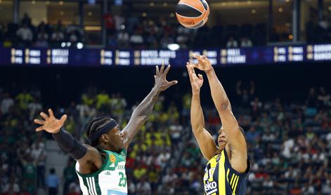 V živo: Fenerbahče bolje odprl prvi polfinale