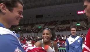 Tudi Serena Williams se zna pošaliti na račun drugih (video)