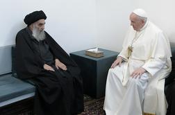 Papež se je v Iraku srečal z najpomembnejšim verskim voditeljem v državi