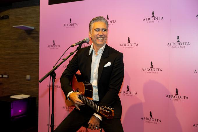 Jana Plestenjaka čaka pestro poletje, polno koncertov. | Foto: Mediaspeed