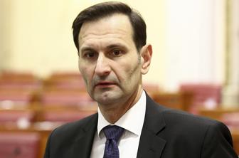 Novi hrvaški zunanji minister za stabiliziranje odnosov s Slovenijo