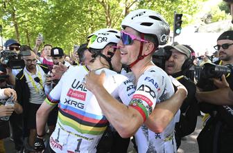 Ganljive besede Pogačarja ob Almeidinem odstopu s Toura