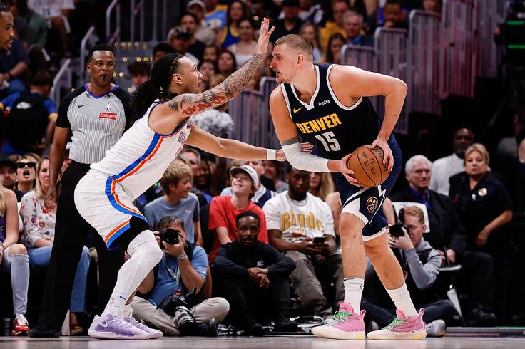 Nikola Jokić se je ustavil pri 44 točkah in 15 skokih, a mu poraza svoje ekipe ni uspelo preprečiti. | Foto: Reuters
