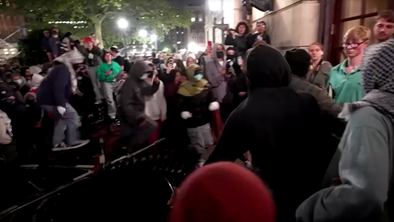 Študentski protesti proti vojni v Gazi se zaostrujejo: Ne bomo se umaknili #video