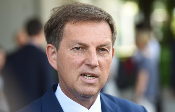 Miro Cerar: V tem trenutku je prenagljeno karkoli napovedovati