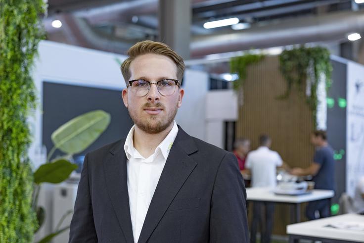 Bine Hodžić Černe, višji prodajni svetovalec za segment B2B v podjetju NGEN | Foto: Ana Kovač