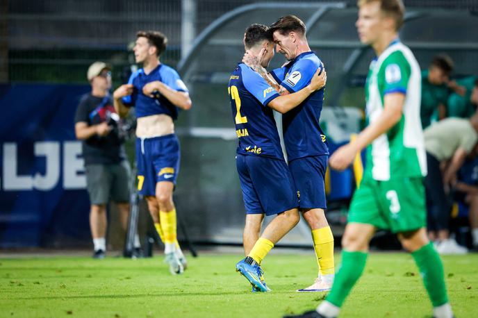 NK Celje : NK Olimpija | Celje je v derbiju kroga poglobilo krizo ljubljanske Olimpije. | Foto Luka Kotnik
