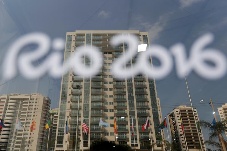 V njej bo živelo skoraj 11 tisoč športnikov in okrog šest tisoč članov spremljevalnega osebja. | Foto: Reuters