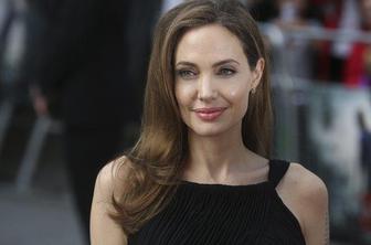Angelina Jolie med igralkami najbolj vplivna