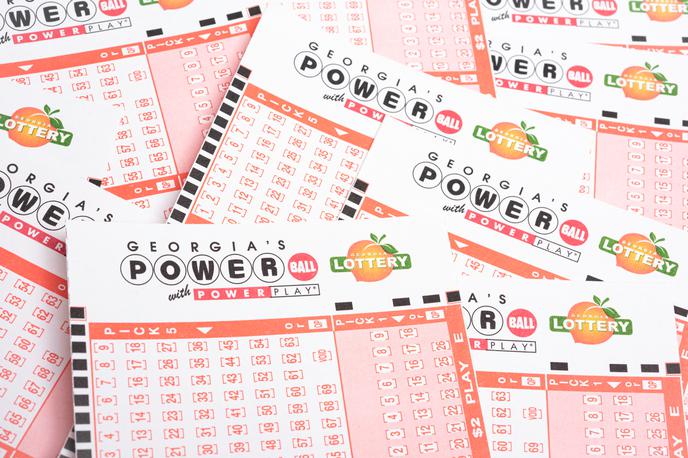 Powerball, igra | V žrebanju za glavni dobitek Powerballa bo kar okoli 1,1 milijarde dolarjev. | Foto Shutterstock