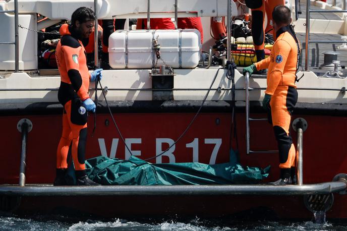 jahta, brodolom, Palermo | Med žrtvami so poleg Lyncha še njegova 18-letna hčerka Hannah, četverica njegovih prijateljev in glavni kuhar na ladji. | Foto Reuters