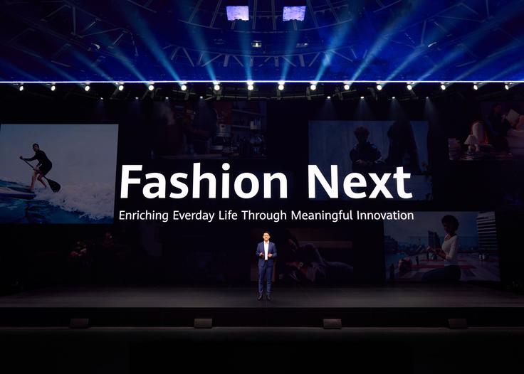 Tudi letošnja velika Huaweieva evropska predstavitev njihovih novih nosljivih naprav je močno poudarila modni vidik. | Foto: Huawei Mobile