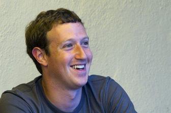 Bi Zuckerberg moral odstopiti?
