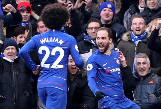 Argentinec Gonzalo Higuain že navdušuje navijače Chelseaja. | Foto: Reuters