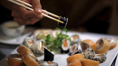 Na Japonskem prva suši restavracija, kjer delajo samo ženske
