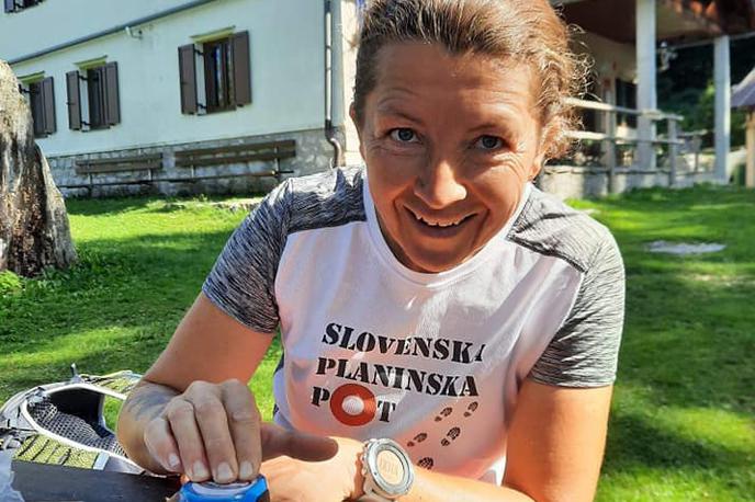 Klara Bajec | Klara Bajec je danes zaključila edinstven podvig − dvakrat je pretekla Slovensko planinsko pot (1.234 kilometrov in 76 tisoč "višincev"), in to v ekspresno hitrem času. Cilj v Mariboru je dosegla v 24 dneh, 12 urah in 40 minutah.  | Foto Facebook/Matjaž Bajec