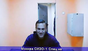 Navalni ostaja v priporu