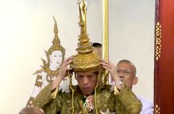 Na Tajskem tudi uradno okronali kralja Vajiralongkorna #foto